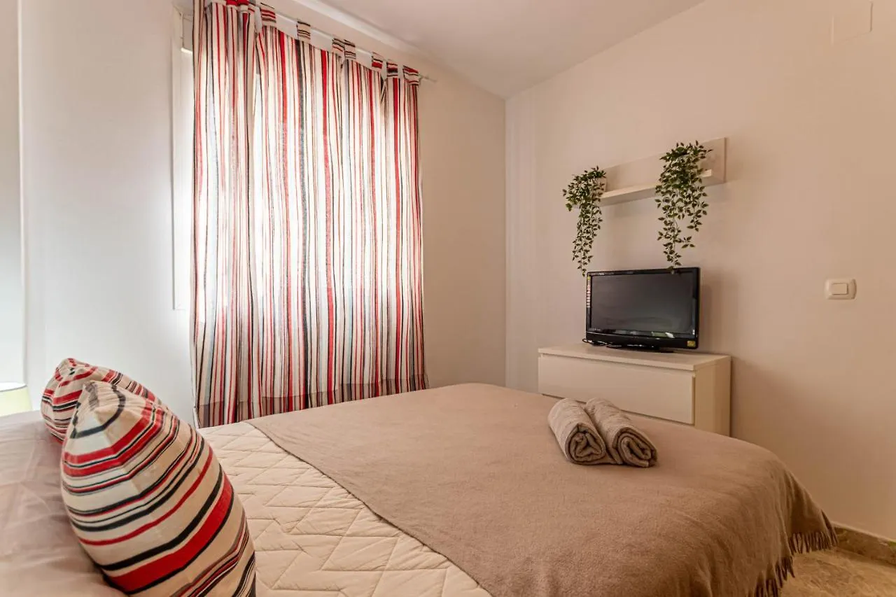 797 Holiday Rentals- Duplex Para 7 En La Carihuela A 1 Min De La Playa Torremolinos