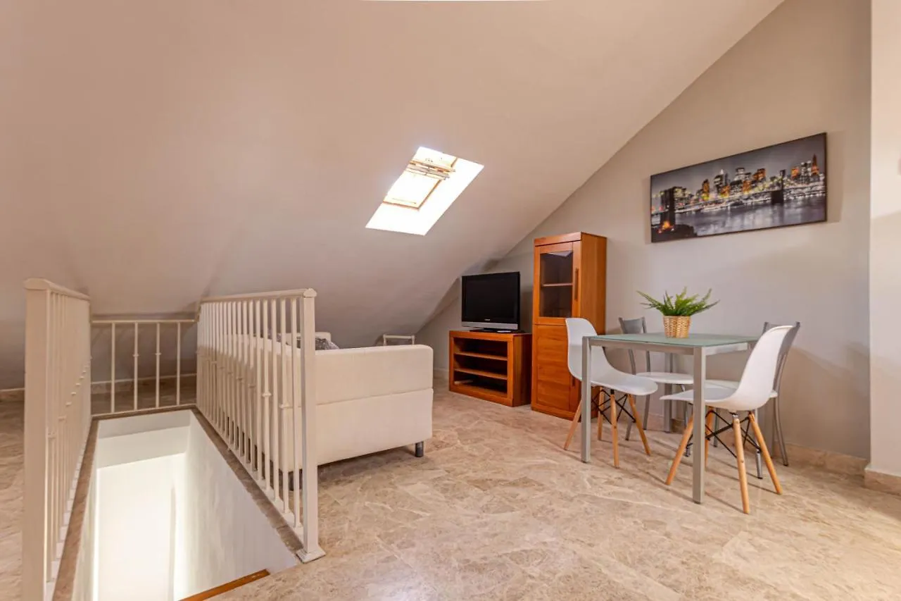 797 Holiday Rentals- Duplex Para 7 En La Carihuela A 1 Min De La Playa Torremolinos