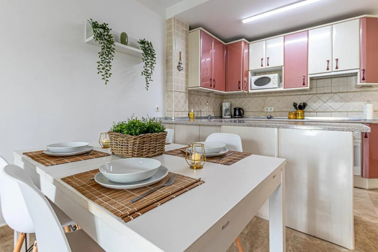797 Holiday Rentals- Duplex Para 7 En La Carihuela A 1 Min De La Playa Torremolinos 0*,