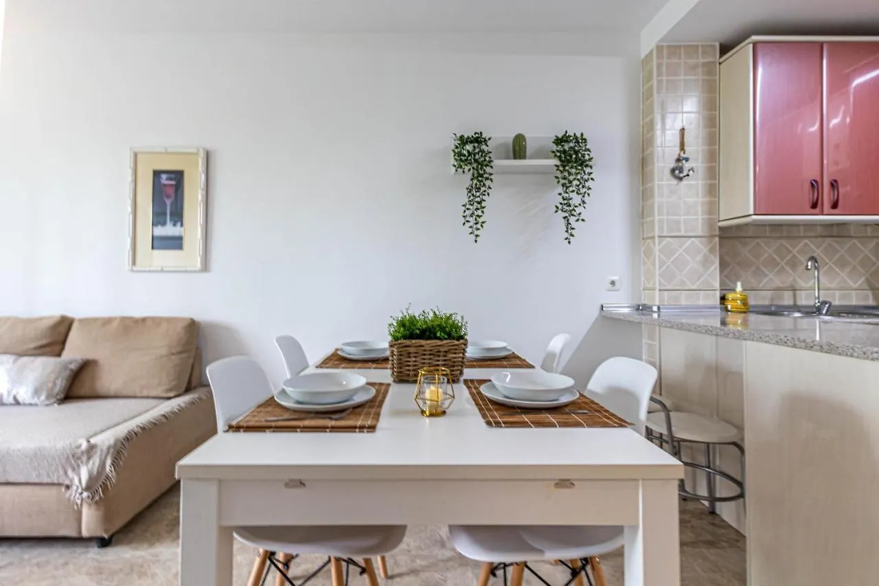 797 Holiday Rentals- Duplex Para 7 En La Carihuela A 1 Min De La Playa Torremolinos 0*,
