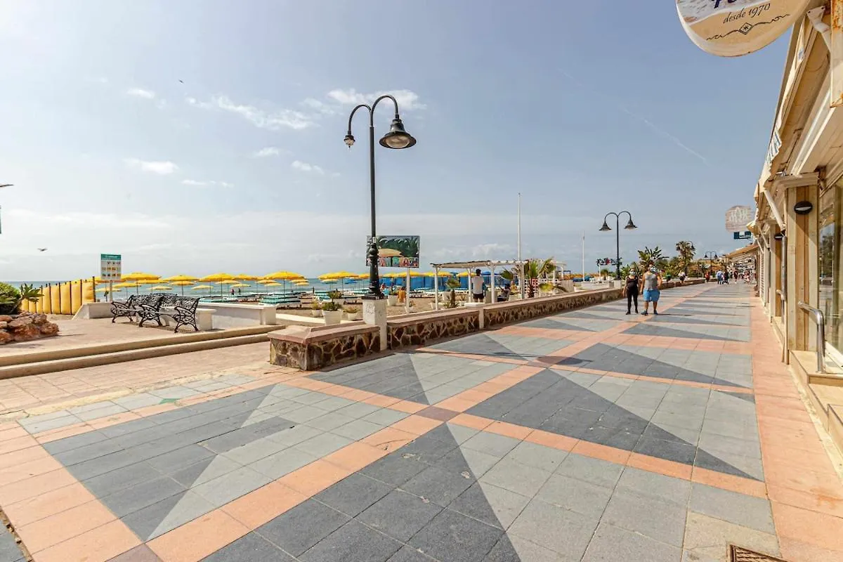 797 Holiday Rentals- Duplex Para 7 En La Carihuela A 1 Min De La Playa Torremolinos