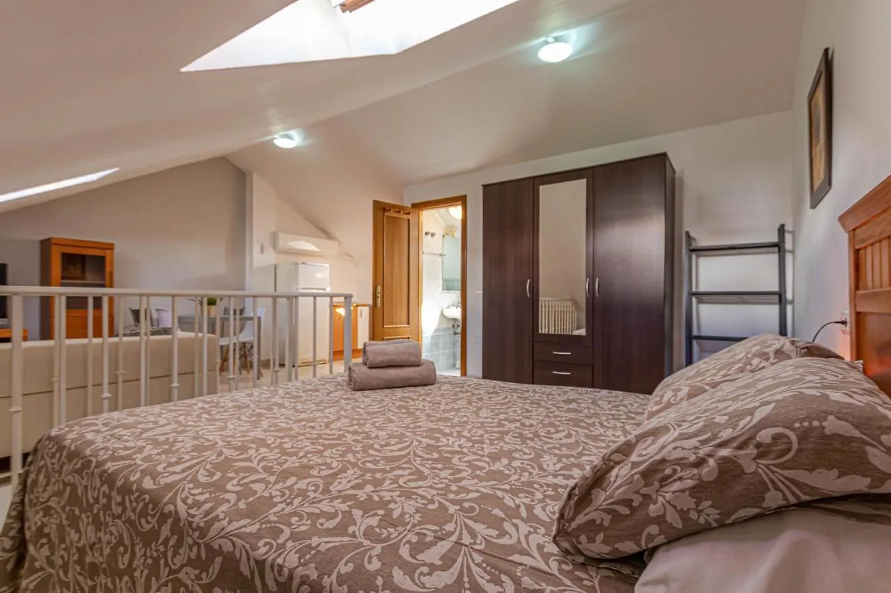 Apartment 797 Holiday Rentals- Duplex Para 7 En La Carihuela A 1 Min De La Playa Torremolinos